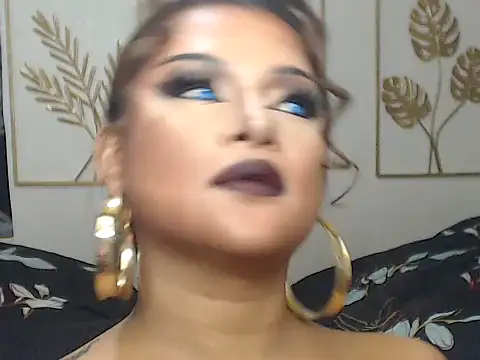 Snapshot of GoddessOFALLx chatting on 05/23/26, 02:39 GoddessOFALLx online show from 05/23/26, 02:39