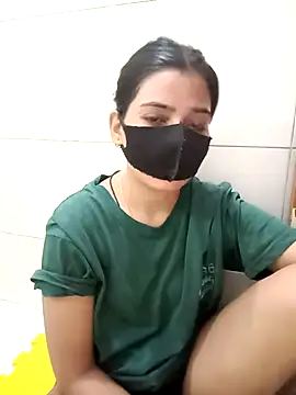 Hot Jaanvi  online show from 09/29/25, 04:01