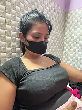 Hot Jaanvi  online show from 06/13/26, 03:26