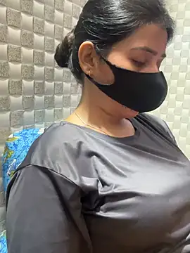 Hot Jaanvi  online show from 07/21/26, 04:09