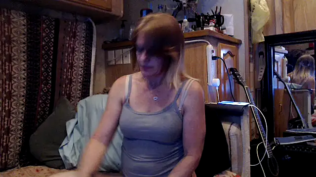 Snapshot of JaimeRhett chatting on 03/27/26, 07:47 JaimeRhett online show from 03/27/26, 07:47