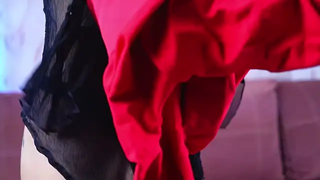 sukie spooky online show from 10/13/25, 04:34