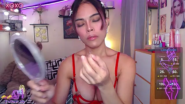 izabella moore online show from 07/28/26, 02:07