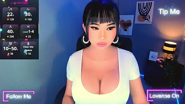 Snapshot of TriciaCumLoader chatting on 10/24/25, 01:13 TriciaCumLoader online show from 10/24/25, 01:13