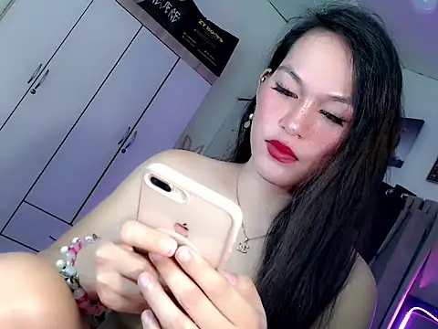 Miss twinny21 online show from 11/27/25, 12:18