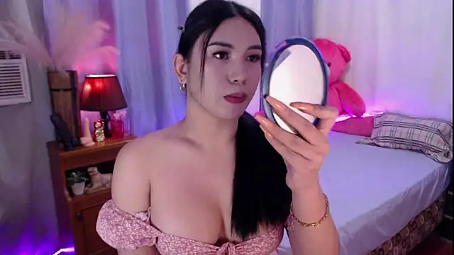 Snapshot of wild_flowerx chatting on 10/03/25, 06:27 wild flowerx online show from 10/03/25, 06:27