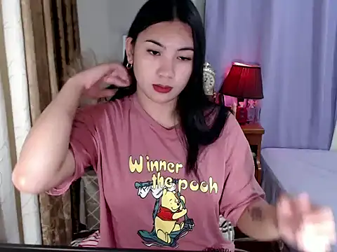 Snapshot of wild_flowerx chatting on 11/06/25, 06:09 wild flowerx online show from 11/06/25, 06:09