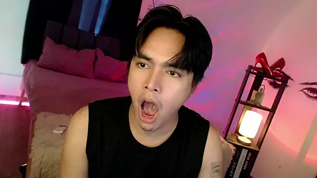 Snapshot of JakeXolsen chatting on 10/13/25, 12:21 JakeXolsen online show from 10/13/25, 12:21