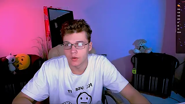 lucas long  online show from 10/16/25, 05:19