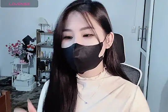    Daisy    online show from 11/23/25, 02:06