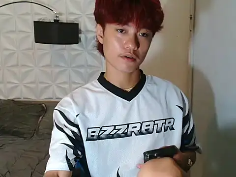 ur little secret online show from 09/10/25, 02:39