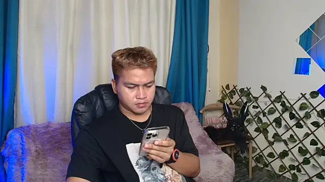 Snapshot of Asian_jayeel chatting on 06/06/26, 12:38 Asian jayeel online show from 06/06/26, 12:38