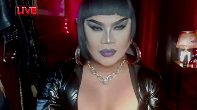 Snapshot of mistress_lasciviousness chatting on 10/21/25, 08:37 mistress lasciviousness online show from 10/21/25, 08:37