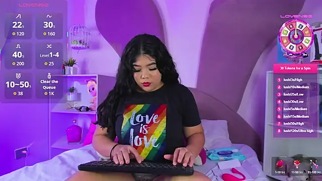 Snapshot of Amanda_Moore chatting on 10/06/25, 03:37 Amanda Moore online show from 10/06/25, 03:37