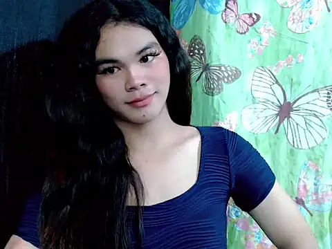 Snapshot of urgirljane chatting on 10/15/25, 03:17 urgirljane online show from 10/15/25, 03:17