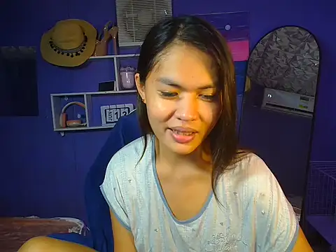 urgirljane online show from 06/14/26, 01:14