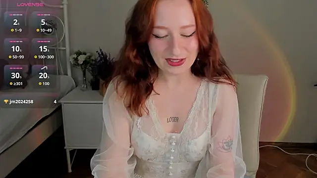 Snapshot of Violet_Griffen chatting on 11/11/25, 03:45 Violet Griffen online show from 11/11/25, 03:45