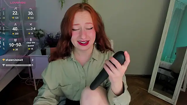 Snapshot of Violet_Griffen chatting on 12/05/25, 04:03 Violet Griffen online show from 12/05/25, 04:03