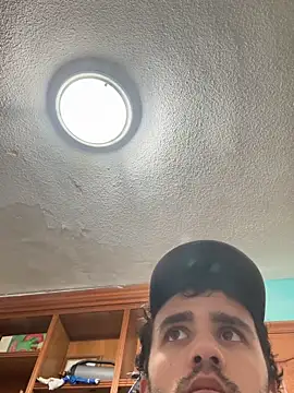 Snapshot of aavrdvh33 chatting on 11/19/25, 10:10 aavrdvh33 online show from 11/19/25, 10:10