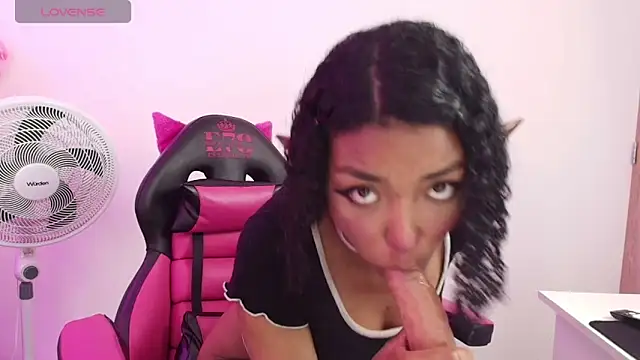 Sweett m00n online show from 10/01/25, 03:23