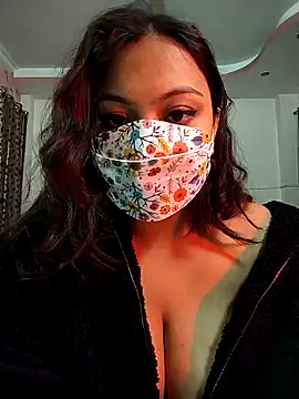 colleen hoover online show from 12/15/25, 07:40