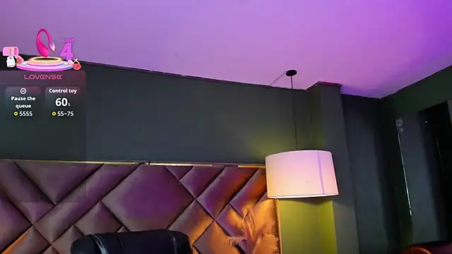 Snapshot of Kya_Wild chatting on 09/27/25, 06:07 Kya Wild online show from 09/27/25, 06:07