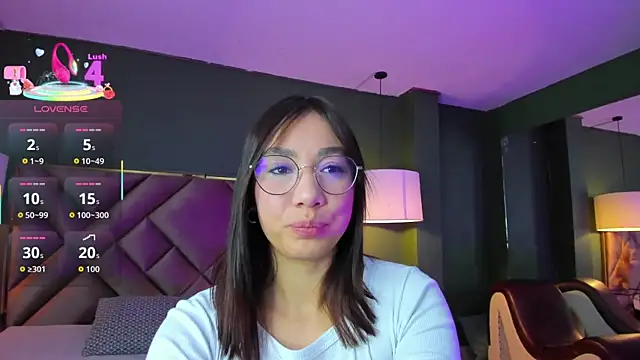 Snapshot of Kya_Wild chatting on 10/04/25, 09:18 Kya Wild online show from 10/04/25, 09:18