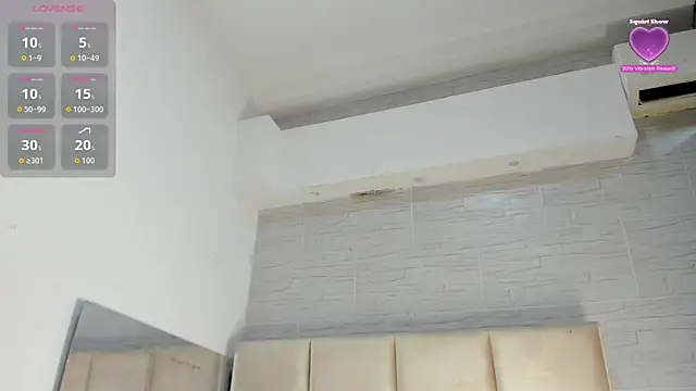 Snapshot of fallon_08 chatting on 09/12/25, 08:31 fallon 08 online show from 09/12/25, 08:31