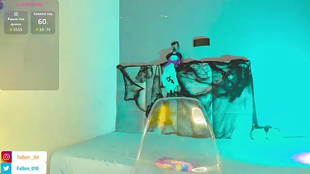 Snapshot of fallon_08 chatting on 10/24/25, 08:05 fallon 08 online show from 10/24/25, 08:05