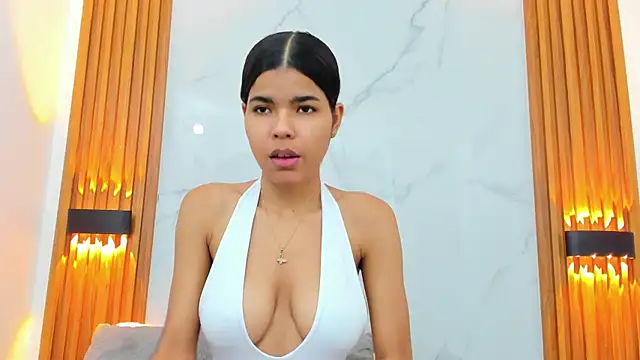 Snapshot of IsabellaMonet chatting on 12/20/25, 11:06 IsabellaMonet online show from 12/20/25, 11:06