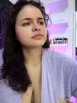 SeleneLuminari8 online show from 05/13/26, 12:24