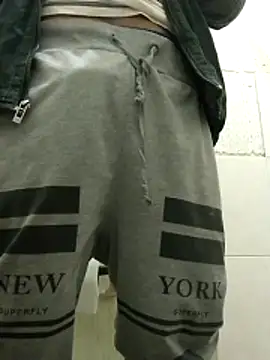 Luk909090 online show from 11/08/25, 01:50