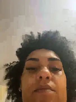 morenaluaa online show from 11/24/25, 11:37