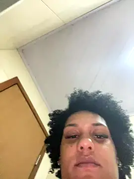 morenaluaa online show from 12/13/25, 11:43