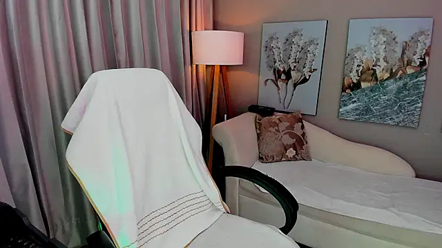 priyarose online show from 09/08/25, 08:19