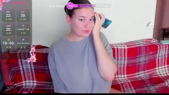 Snapshot of LinaElasm chatting on 09/28/25, 07:03 LinaElasm online show from 09/28/25, 07:03