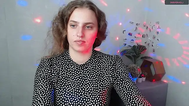 AmandaDimond  online show from 06/10/26, 12:59