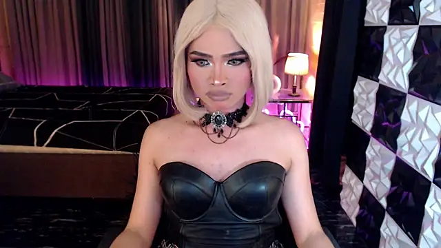 BigCockMaxineTS online show from 10/27/25, 05:39