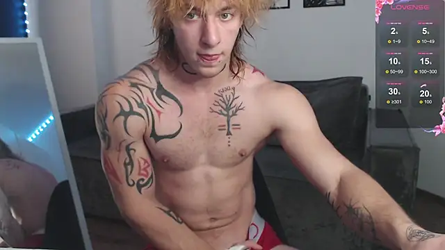 Snapshot of Brendan__Piks chatting on 10/24/25, 10:55 Brendan Piks online show from 10/24/25, 10:55