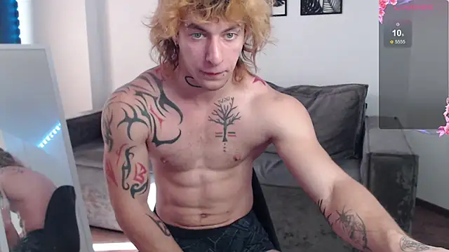 Snapshot of Brendan__Piks chatting on 10/25/25, 09:50 Brendan Piks online show from 10/25/25, 09:50