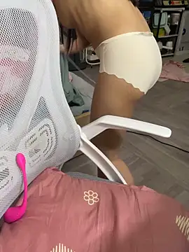 Mina048 online show from 11/08/25, 02:12