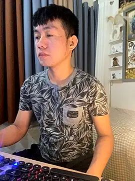 xshyboyx online show from 11/20/25, 02:01