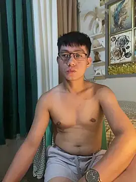 xshyboyx online show from 06/04/26, 02:45
