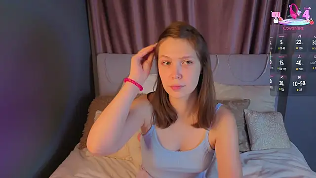 Snapshot of BeatrixCarIeton chatting on 09/19/25, 06:52 BeatrixCarIeton online show from 09/19/25, 06:52