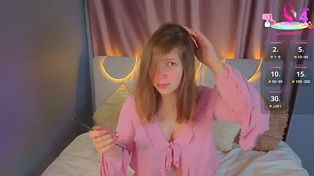 Snapshot of BeatrixCarIeton chatting on 09/24/25, 06:44 BeatrixCarIeton online show from 09/24/25, 06:44