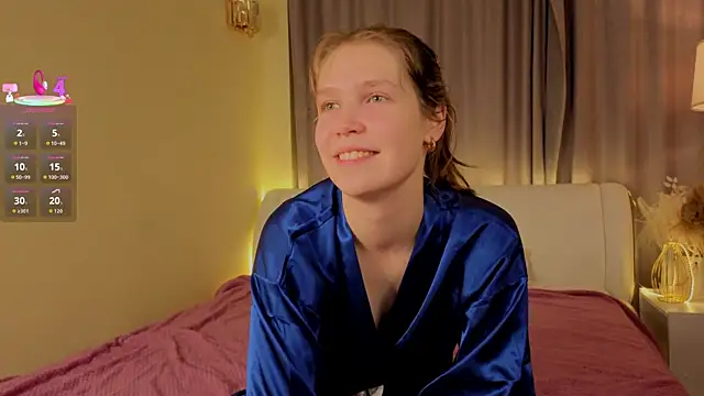 Snapshot of BeatrixCarIeton chatting on 10/14/25, 09:15 BeatrixCarIeton online show from 10/14/25, 09:15