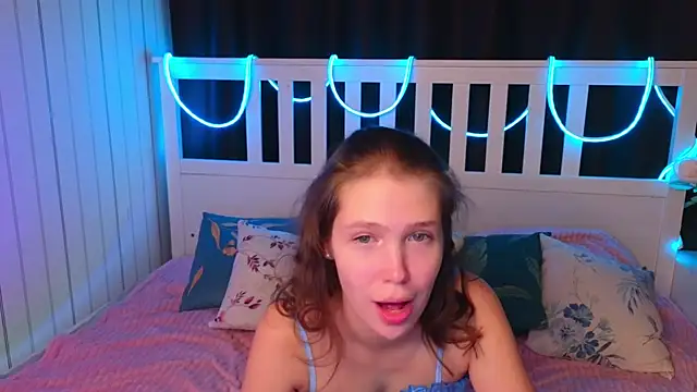 Snapshot of BeatrixCarIeton chatting on 11/14/25, 07:45 BeatrixCarIeton online show from 11/14/25, 07:45