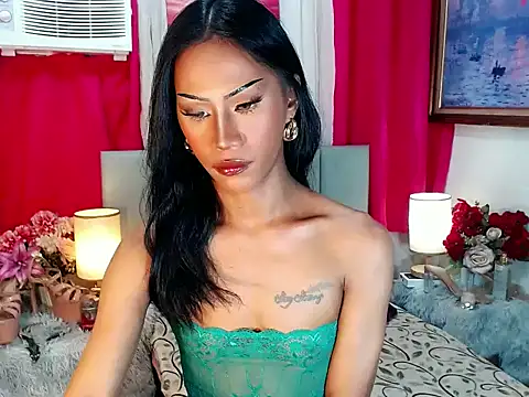 sassylatina online show from 11/17/25, 04:13