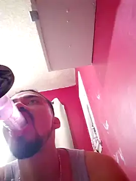 Cnutt310 online show from 09/17/25, 05:36