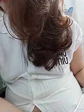 Ariana-Vy online show from 05/23/26, 11:31